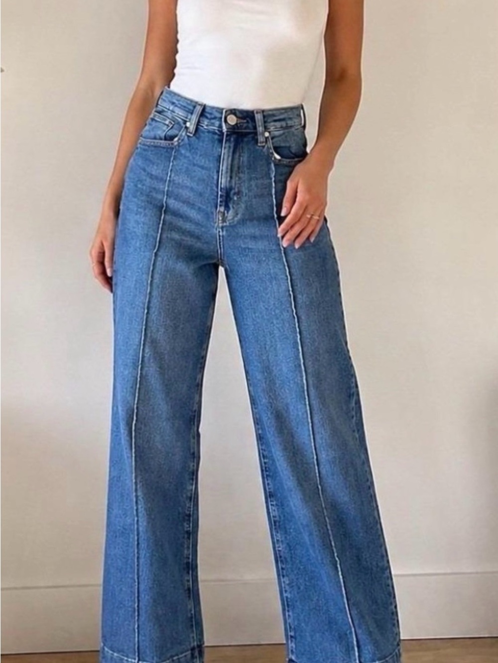 Kensie The Kaya High-Rise Wide Leg Jeans - Light Blue Wash Size 4/27